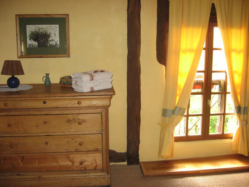 Livarot-Pays-d'Auge La Boursaie Bed & Breakfast エクステリア 写真