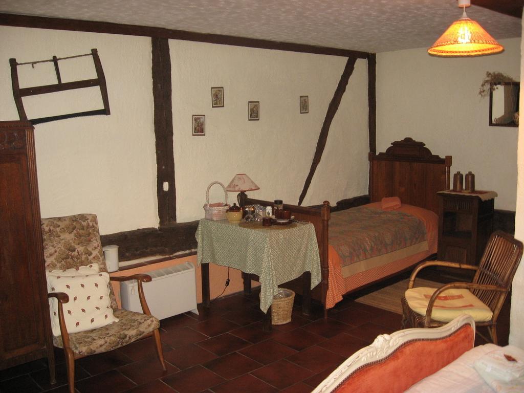 Livarot-Pays-d'Auge La Boursaie Bed & Breakfast 部屋 写真