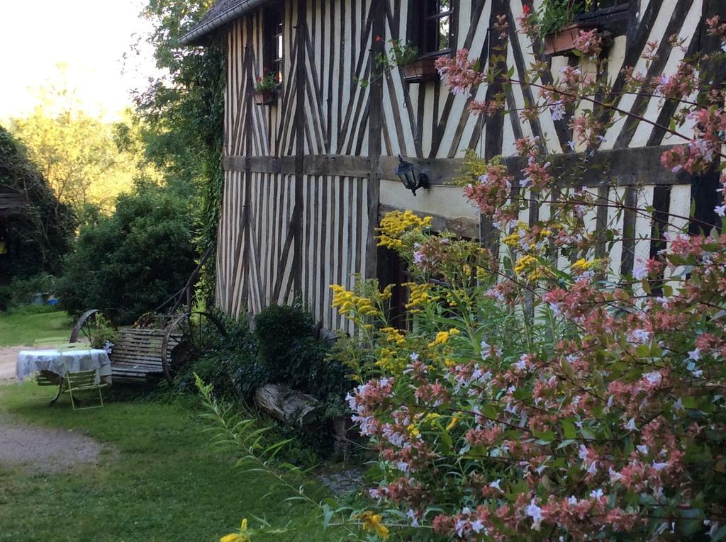 Livarot-Pays-d'Auge La Boursaie Bed & Breakfast エクステリア 写真